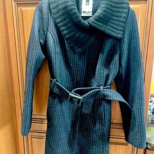 Beautiful Soia & Kyo charcoal/black 3/4 length winter coat.